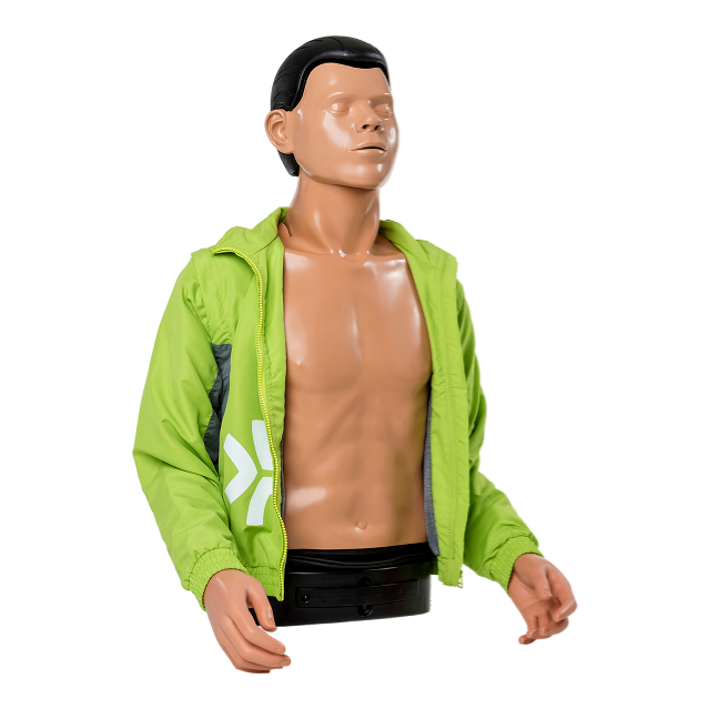 AmbuMan Wireless træningsmanikin iført en grøn jakke
